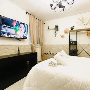 Appartamento Casa Vacanza Gentileschi - Self Check-in, Napoli